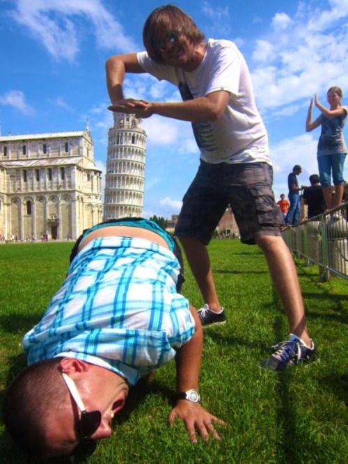 laughhard: I usually donât like these Leaning Tower of Pisa pics but Iâll make an exception for this one