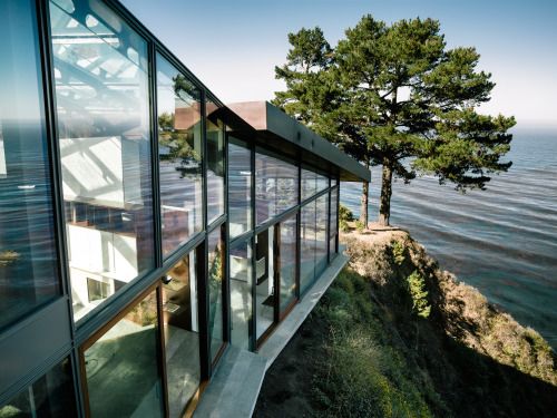 dezeen: Fall House by Fougeron ArchitectureÂ steps down a cliff side