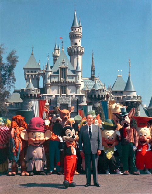 gameraboy: Walt and friends at Sleeping Beautyâs Castle, 1965. Via the Disney Parks Blog. More vintage Disney. @tumb.epicks.item.940884473733483.ws