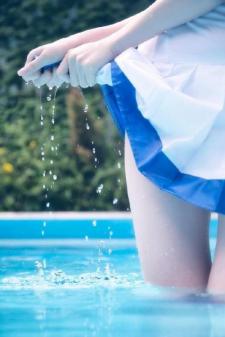 skirt in water