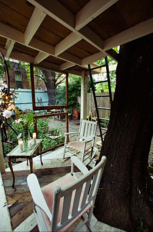A Treehouse in Brooklyn. A 40-square-foot waterproof and... (Tree Houses)