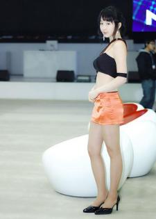 甜美模特李佳娜韩国釜山车展照片(图5)