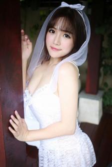 美媛馆性感新娘白色婚纱系列写真(图5)
