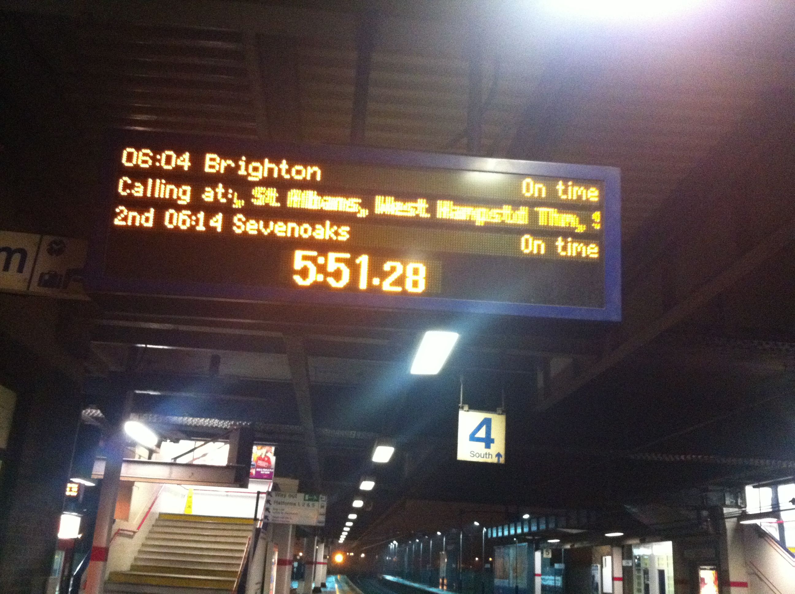 Early morning in the train station, trainstation-early-morning.JPG [Places]