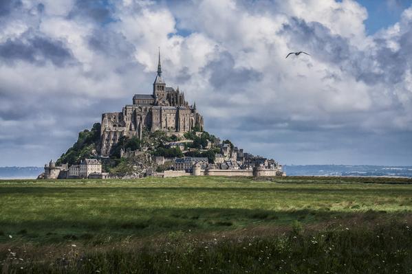 RT @rbwalsh_scifi: Mont Saint-Michel http://t.co/QPCEpZTUKg via @atlasobscura http://t.co/UO23lzvEFN, 6A8kq4 [Places]
