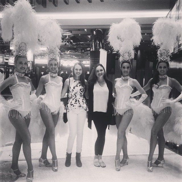 , Ha5buM [Showgirl]