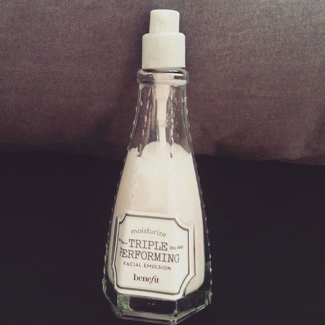 #benefithk <br />清屋 $75<br />50.3ml  80%new  包郵<br />本身都唔滿！<br />Oil free 保濕得來夏天用都絕對唔笠！<br /><br />由於店主岩岩做完手術<br />面交會一律暫停只限郵寄  有興趣請向 店主查詢 <br />Tel: 54885641 <br />#hkshop #hkseller #8, 3DK1xY [美胸]