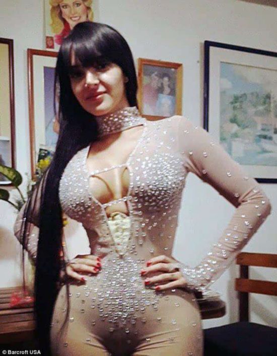 女模特束腰成瘾 终成巨乳肥臀纤纤细腰 http://t.co/6O2fUb87fV http://t.co/DvRG1AG0Mr, FhBxAA [女模特]