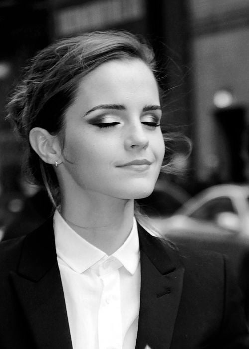 daily-harry-potter: Emma in black and white, nice make up! http://daily-harry-potter.tumblr.com @tumb.epicks.item.107680559751069.ws