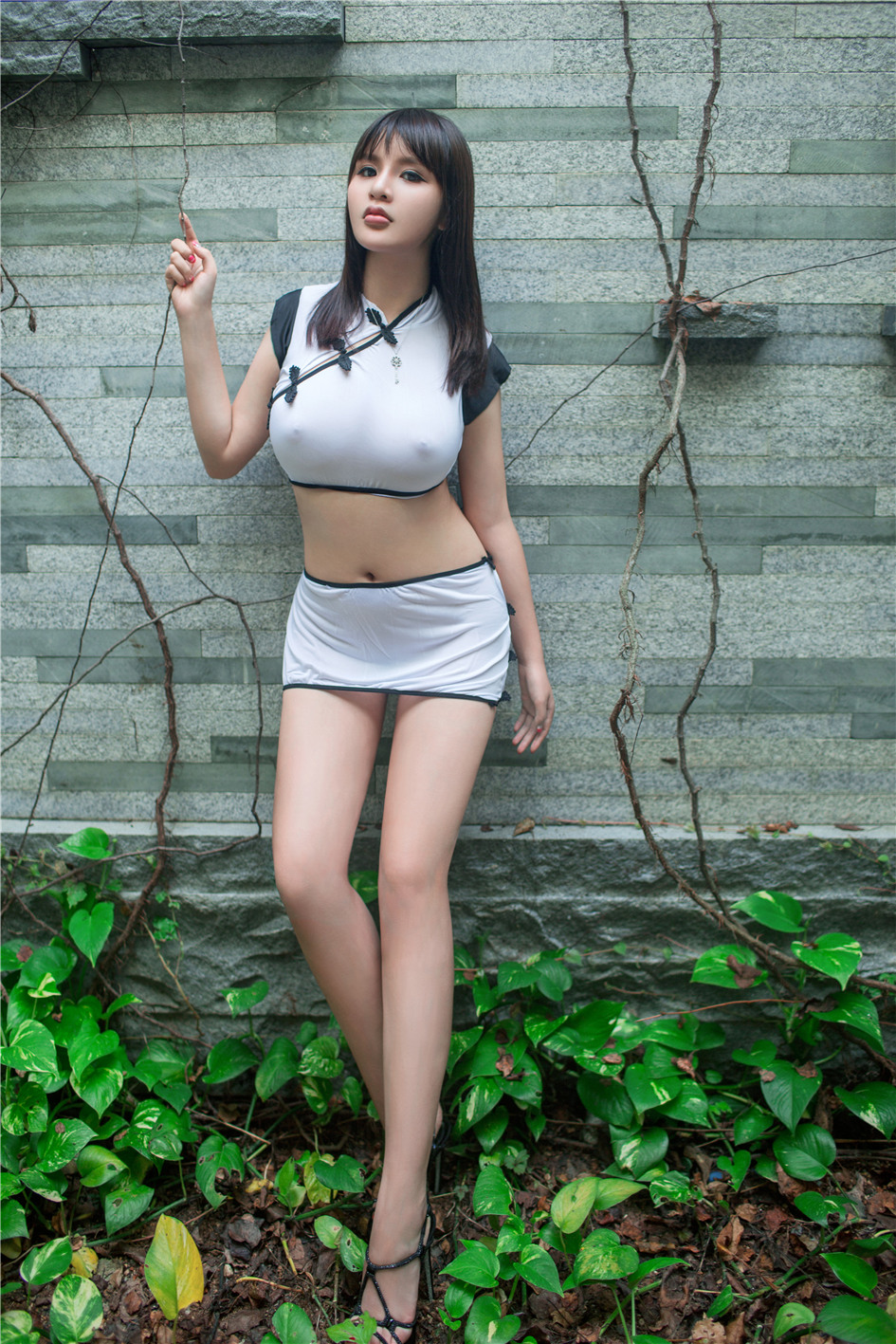 美女嫩模王依萌大尺度人体艺术诱惑高清写真图片, Hhj3t6 [性感 妹子 Sexy Girls] url = http://7su.me/wp-content/uploads/zngirls/2016/08/31/05/2016083121085.jpg