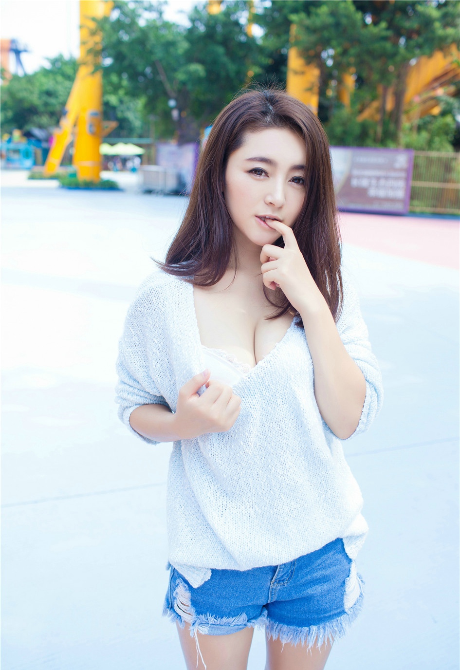 清纯可爱性感美女夏茉GIGI游乐场搞怪卖萌集 性感 妹子 Sexy Girls, CXfnfI [性感 妹子 Sexy Girls] url = http://7su.me/wp-content/uploads/zngirls/2016/08/31/04/2016083120276.jpg