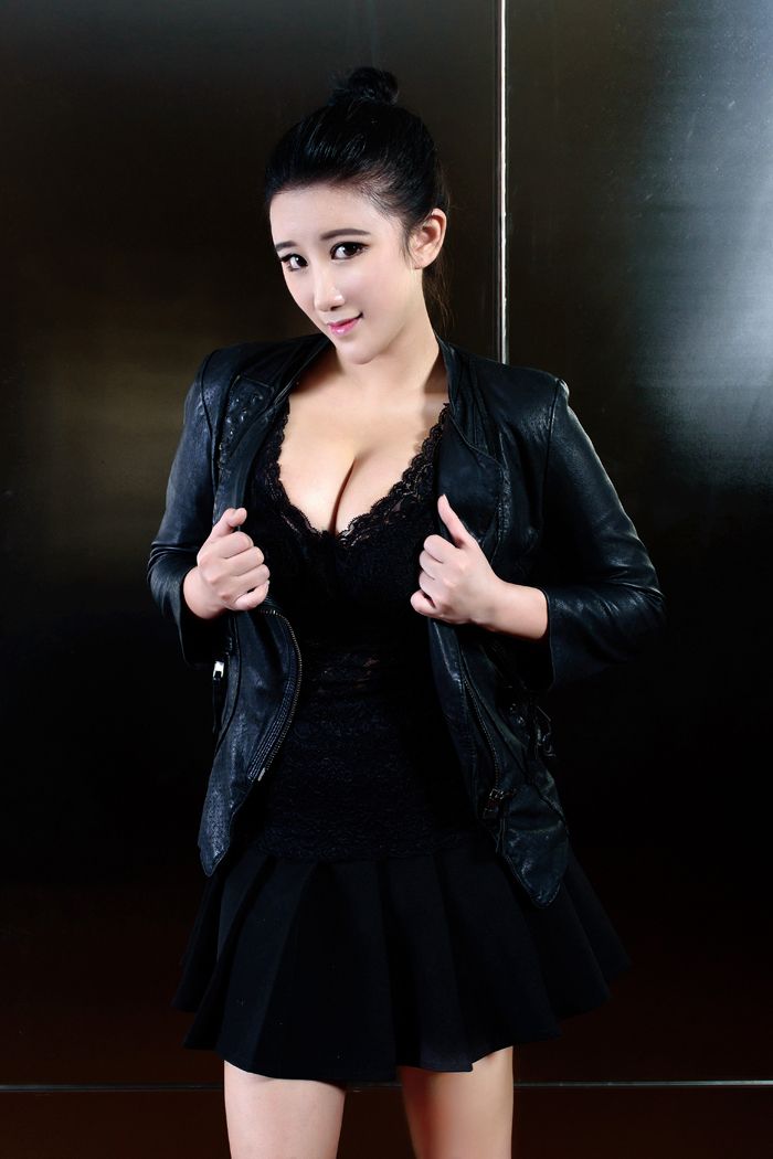 香港性感嫩模EVA胸前大开巨乳尽现(图23), 7otesT [推女郎 Tui Girl 妹纸] url = http://7su.me/wp-content/uploads/zngirls/2016/08/29/20160829673.jpg