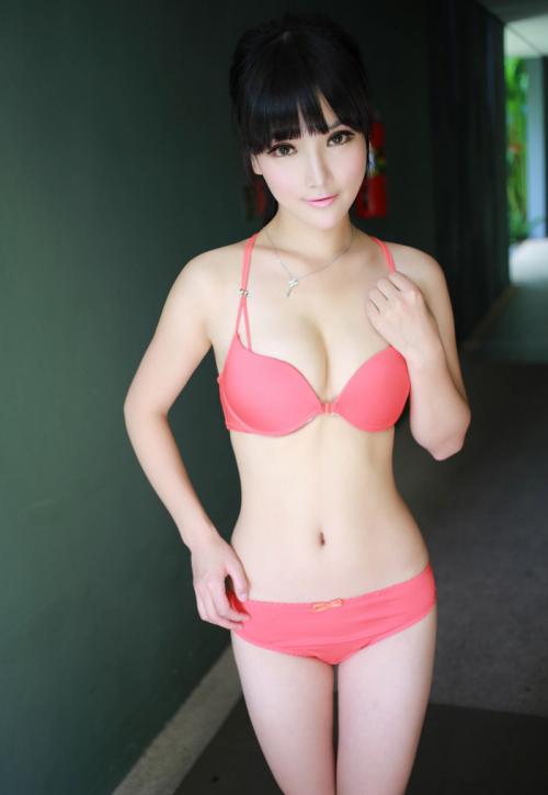 秀人美女们泰国旅拍高清套图(图15)
/tmp/UploadBetaf9fpbK [性感 妹子 Sexy Girls] url = http://7su.me/wp-content/uploads/zngirls/2016/08/31/00/2016083124335.jpg

File Size (KB): 78.86 KB
Last Modified: November 26 2021 17:39:13
