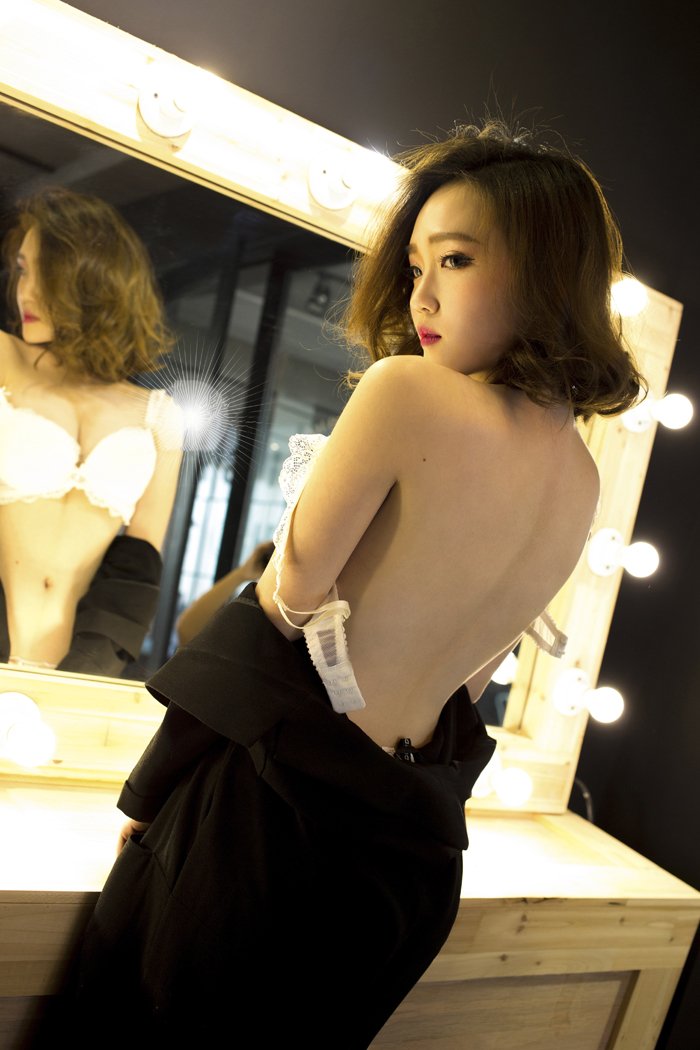 SM女神叶希希香艳制服写真气质佳(图20), 9ZanXP [清纯 妹子 Cute Ladies] url = http://7su.me/wp-content/uploads/zngirls/2016/08/31/00/2016083114481.jpg