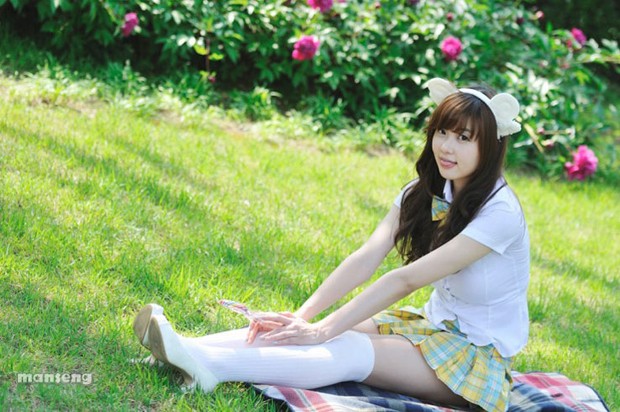 纯美天使郑世蕴好身材秀美腿(图18), ZYjqZq [车模 妹纸 Car Models] url = http://7su.me/wp-content/uploads/zngirls/2016/08/31/00/2016083116353.jpg