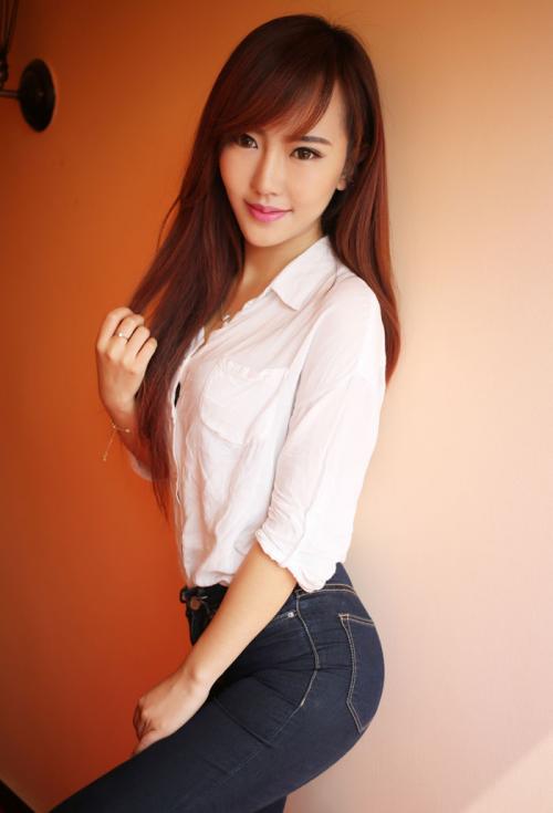 优星馆赵婉妮甜美笑容令人着迷(图14)
/tmp/UploadBetaqh3cwh [清纯 妹子 Cute Ladies] url = http://7su.me/wp-content/uploads/zngirls/2016/08/31/00/2016083114443.jpg

File Size (KB): 75.34 KB
Last Modified: November 26 2021 17:36:15

