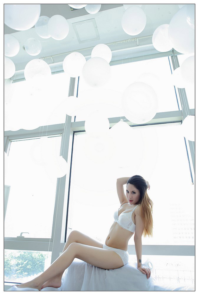 黑白魅力丝美人性感唯美私房图(图14), 3P9LIQ [性感 妹子 Sexy Girls] url = http://7su.me/wp-content/uploads/zngirls/2016/08/31/00/2016083124392.jpg