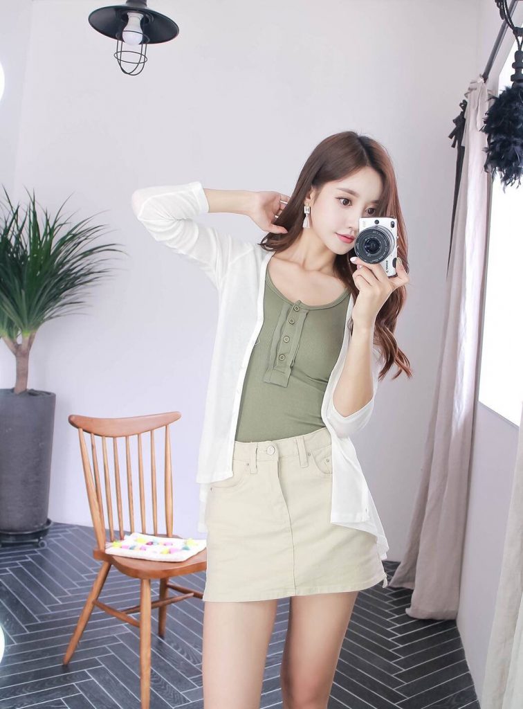 Beautiful Young Cute Girl, m8zKce [清纯 妹子 Cute Ladies] url = http://7su.me/wp-content/uploads/2016/08/a2tsdU5NZ3UxUUt5WWRYSm9QNk9NL1FseENhVis5MW1LYm9ET0VBRWNqNk5nYjcxTmFham53PT0-756x1024.jpg