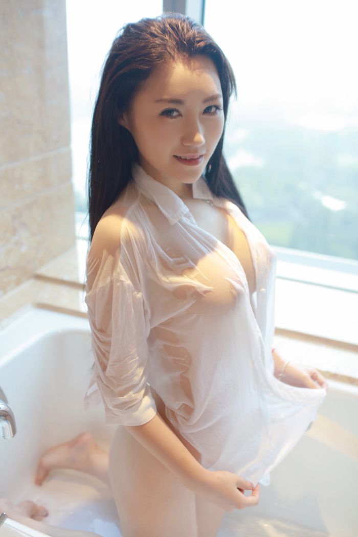 性感美女夏玲蔓诱惑湿身肉球隐现, eVhRA4 [性感 妹子 Sexy Girls] url = http://7su.me/wp-content/uploads/zngirls/2016/08/31/01/2016083116957.jpg