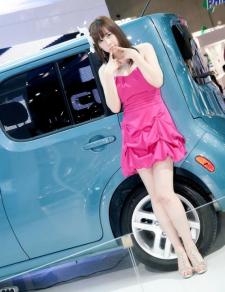 看不够的迷人韩国美女车模—韩敏智(图11)