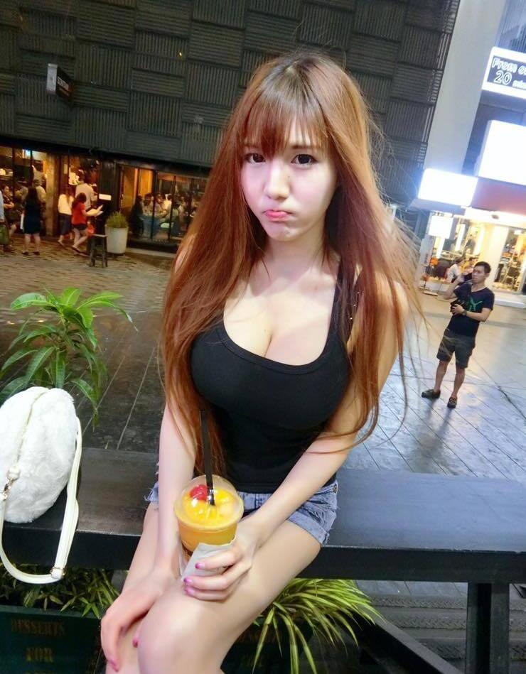 胸大脸蛋漂亮的泰国棒糖妹, lA4rXq [性感 妹子 Sexy Girls] url = http://7su.me/wp-content/uploads/zngirls/2016/08/31/01/2016083117229.jpg