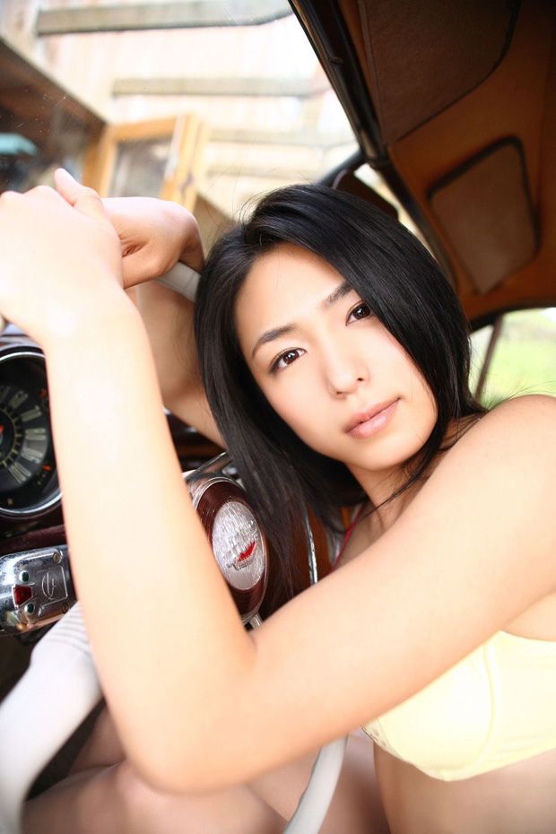 性感绝色车模 香肩美发，玉腿纤纤(图22), FPdaSU [车模 妹纸 Car Models] url = http://7su.me/wp-content/uploads/zngirls/2016/08/31/00/2016083116649.jpg