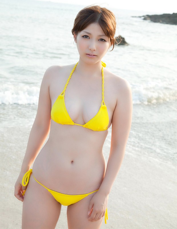 日本性感少妇京本有加比基尼写真(图15), hVfsvJ [性感 妹子 Sexy Girls] url = http://7su.me/wp-content/uploads/zngirls/2016/08/30/23/2016083013936.jpg