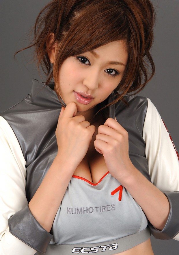 日本机车宝贝瀬长奈津実秀乳沟(图13), QdL0i6 [车模 妹纸 Car Models] url = http://7su.me/wp-content/uploads/zngirls/2016/08/31/00/2016083116092.jpg