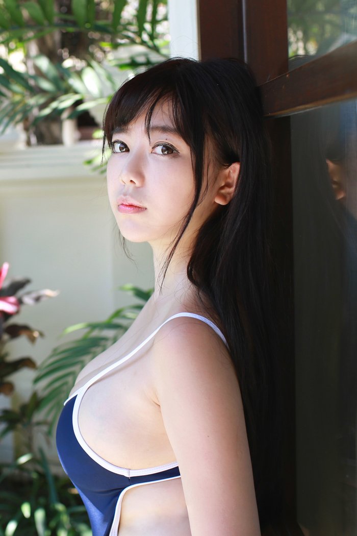 美胸可人刘飞儿海南度假性感照片(图10), ZaV8me [性感 妹子 Sexy Girls] url = http://7su.me/wp-content/uploads/zngirls/2016/08/29/201608294415.jpg