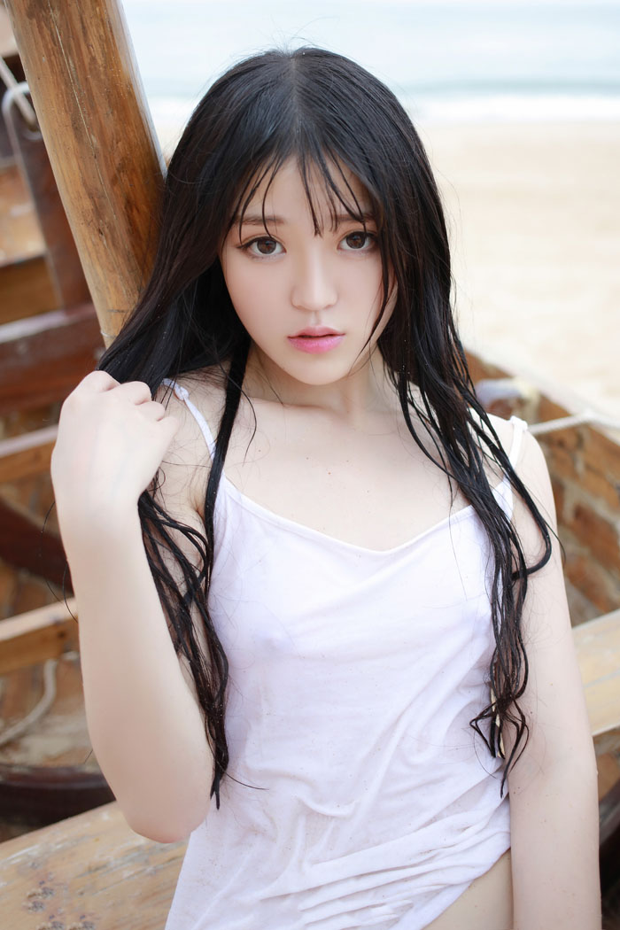 绝美女生伊小七犹抱美乳半遮面(图9), 413Lzs [性感 妹子 Sexy Girls] url = http://7su.me/wp-content/uploads/zngirls/2016/08/29/201608298913.jpg