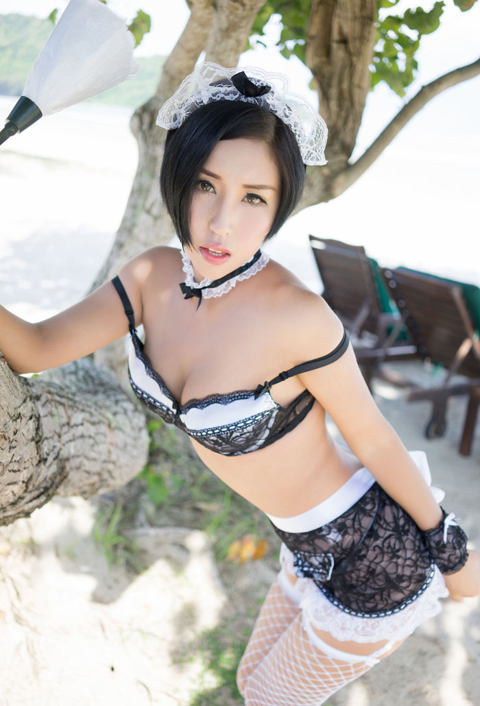 巨臀妹子娜依灵儿女仆制服玩性感(图10), dCotcF [性感 妹子 Sexy Girls] url = http://7su.me/wp-content/uploads/zngirls/2016/08/30/10/201608303143.jpg