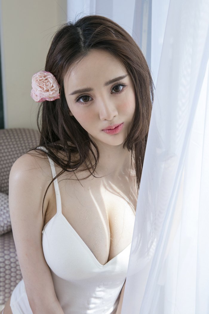 温婉嫩模于思琪花瓣乳贴大胆私房照(图12), vqVnkc [性感 妹子 Sexy Girls] url = http://7su.me/wp-content/uploads/zngirls/2016/08/29/201608294153.jpg