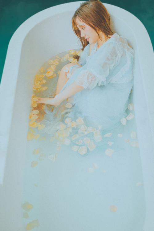 浴缸湿身美女薄纱长裙闻花香梦幻写真  [1/8p] 性感 妹子 Sexy Girls
/tmp/UploadBetaO7yo4V [性感 妹子 Sexy Girls] url = http://7su.me/wp-content/uploads/xd/2016/09/03/00/201609Saturday658.jpg

File Size (KB): 101.9 KB
Last Modified: November 26 2021 18:24:56
