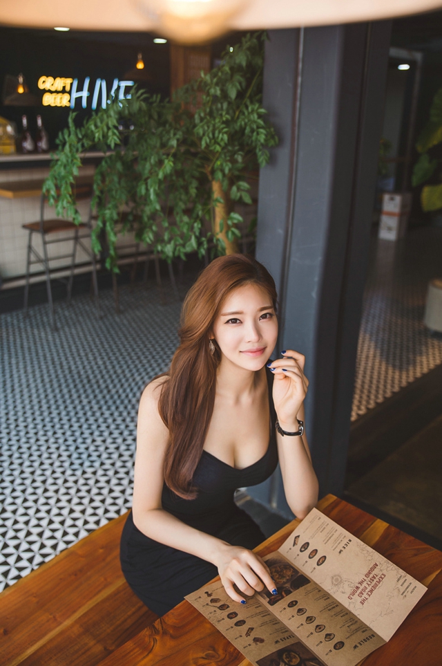 韩国时尚美女修身长裙苗条气质尽显女人之美  [1/7p] 性感 妹子 Sexy Girls, KsqWwc [性感 妹子 Sexy Girls] url = http://7su.me/wp-content/uploads/xd/2016/09/03/00/201609Saturday821.jpg