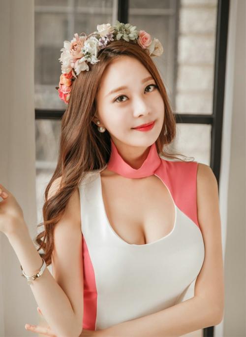 红唇艳丽高挑美女红白相间连衣裙美艳诱惑  [1/8p] 性感 妹子 Sexy Girls
/tmp/UploadBetamESwPx [性感 妹子 Sexy Girls] url = http://7su.me/wp-content/uploads/xd/2016/09/03/00/201609Saturday603.jpg

File Size (KB): 267.66 KB
Last Modified: November 26 2021 18:24:34
