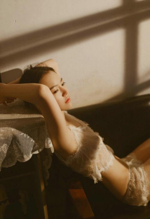 昏暗内的长发美女蕾丝透明内衣撩人诱惑  [1/7p] 性感 妹子 Sexy Girls
/tmp/UploadBetaYlQzWO [性感 妹子 Sexy Girls] url = http://7su.me/wp-content/uploads/xd/2016/09/05/09/201609Monday1085.jpg

File Size (KB): 239.68 KB
Last Modified: November 26 2021 18:27:09
