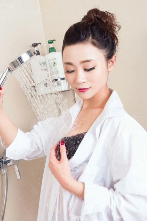 御姐妮可浴室湿身写真撩人诱惑  [1/11p] 性感 妹子 Sexy Girls
/tmp/UploadBetaEAWqut [性感 妹子 Sexy Girls] url = http://7su.me/wp-content/uploads/xd/2016/09/07/11/201609Wednesday1386.jpg

File Size (KB): 300.09 KB
Last Modified: November 26 2021 18:24:03
