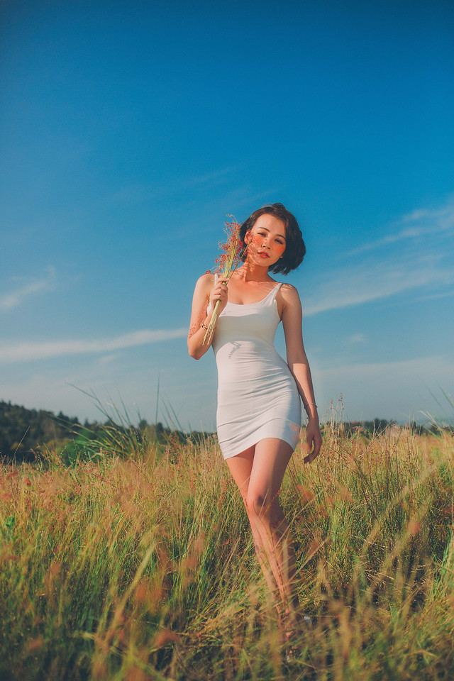 气质美女紧身吊带裙细腰身材迷人夏日好心情  [1/12p] 性感 妹子 Sexy Girls, yjFLnA [性感 妹子 Sexy Girls] url = http://7su.me/wp-content/uploads/xd/2016/09/07/11/201609Wednesday1628.jpg