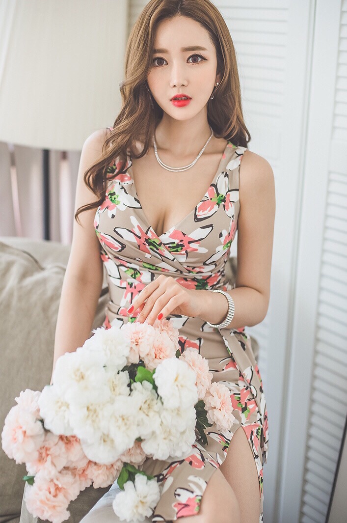 韩国娇妻美少妇, nPax9e [性感 妹子 Sexy Girls] url = http://7su.me/wp-content/uploads/test/2016/09/17/00/20160917596.jpg