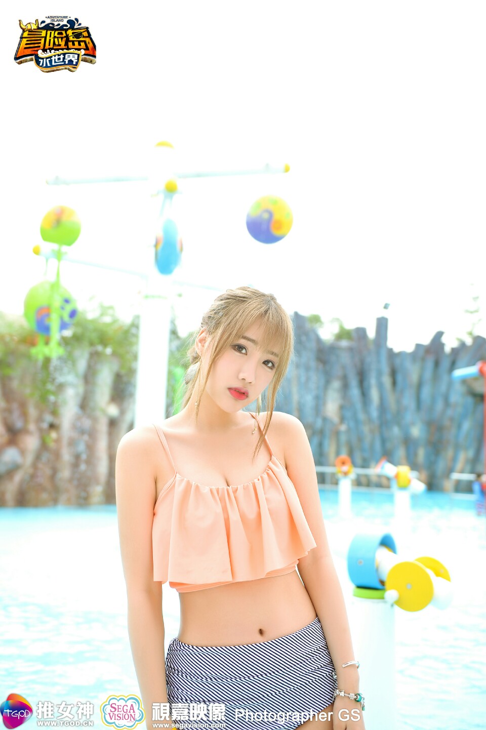 美女乳沟微露写真, IVFcwE [性感 妹子 Sexy Girls] url = http://7su.me/wp-content/uploads/test/2016/09/19/09/20160919731.jpg