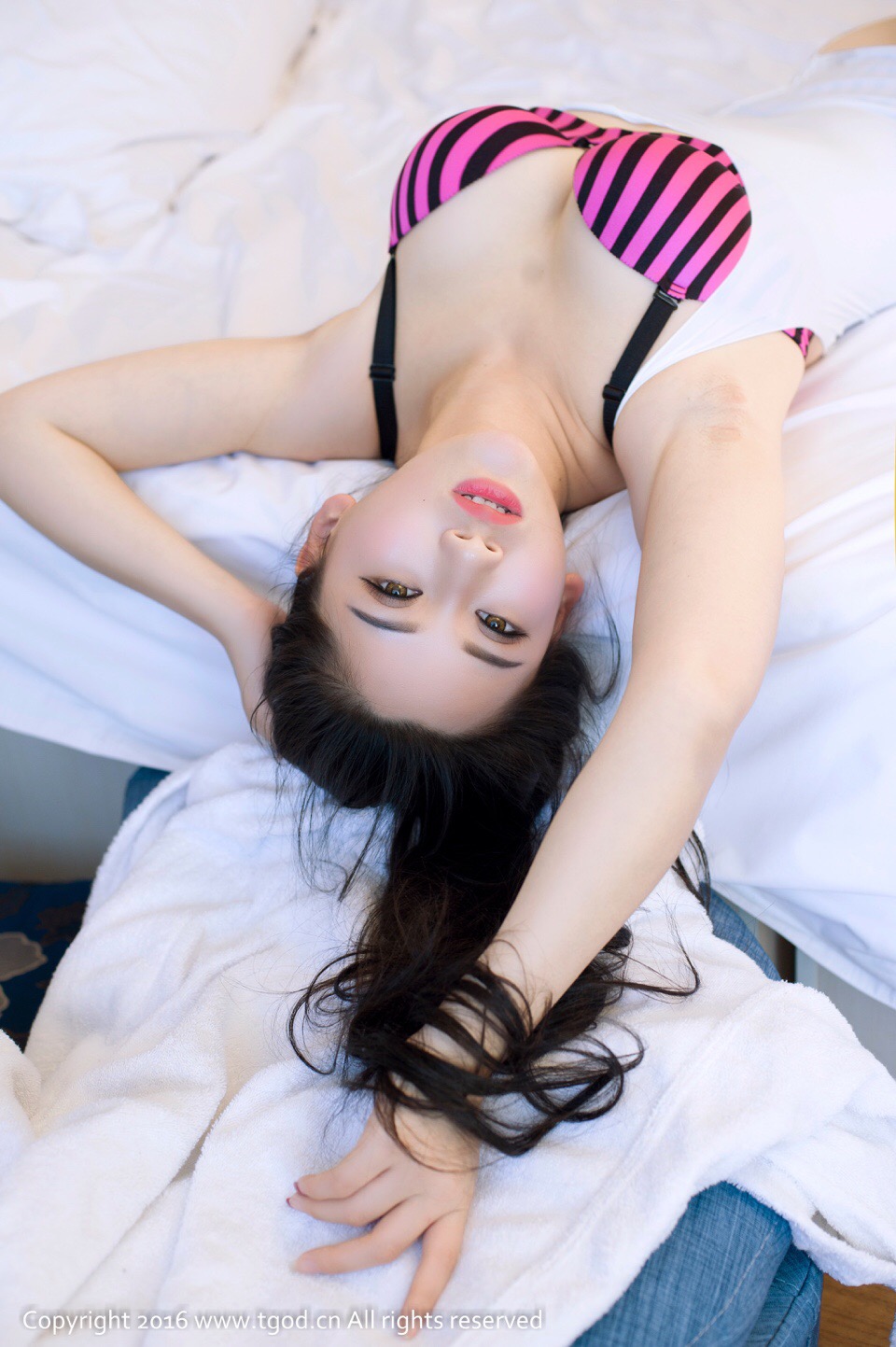 少妇宾馆写真, QBfRAn [性感 妹子 Sexy Girls] url = http://img.orzaa.com/co/2016/10/11/09/201610113932.jpg