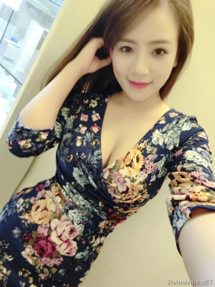 越南第一美女, O2i18J [性感 妹子 Sexy Girls] url = http://img.orzaa.com/co/2016/10/14/01/201610145.jpg