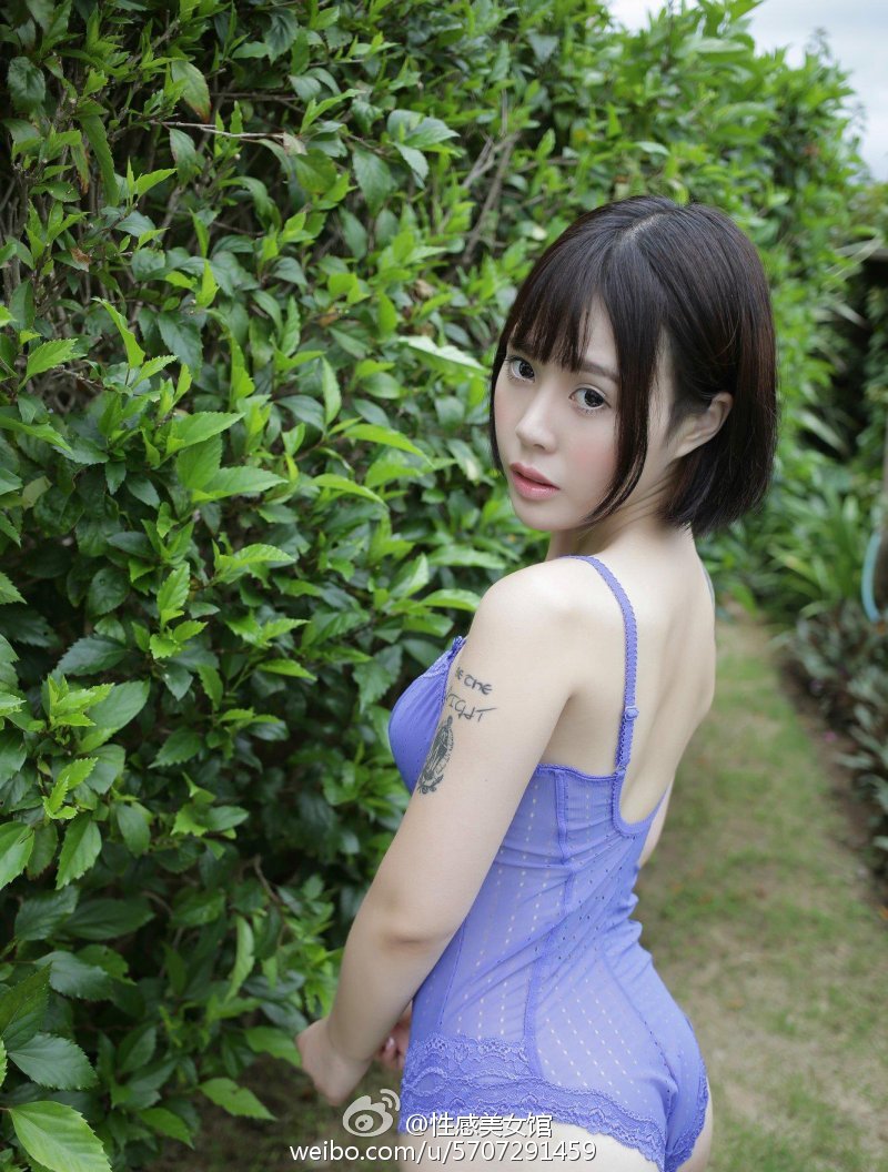 零零后性感美女, Jr27UO [性感 妹子 Sexy Girls] url = http://img.orzaa.com/co/2016/10/17/02/2016101758.jpg
