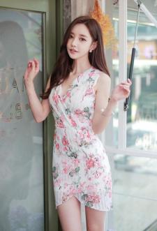 韩版美女服装模特