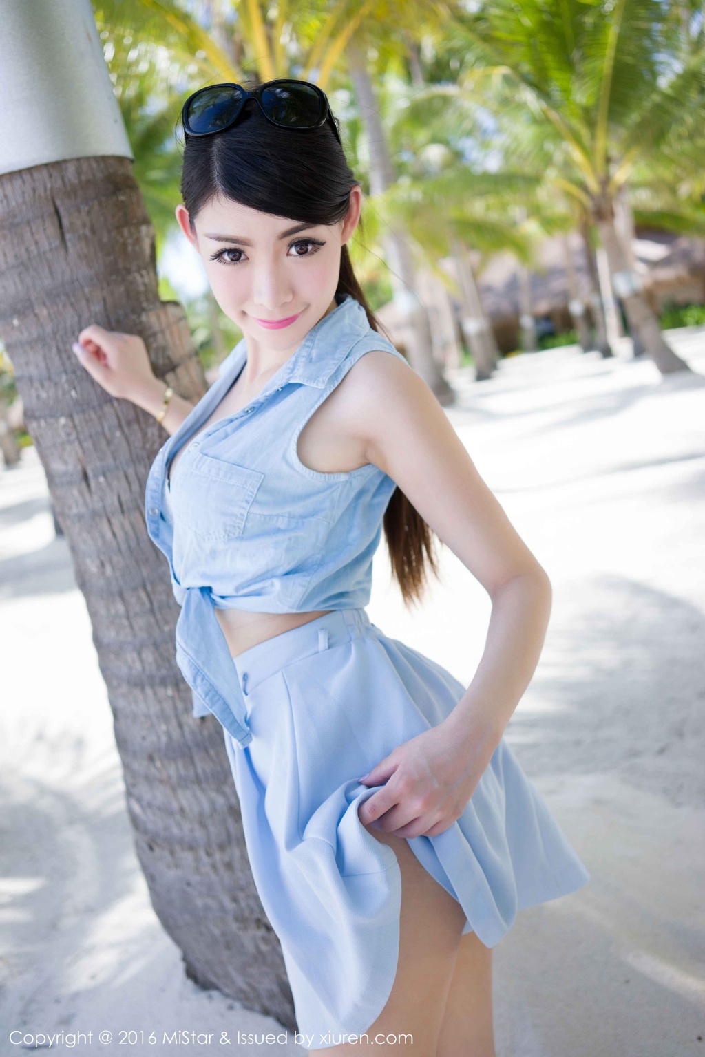 美女写真秀乳沟, QqbTDs [性感 妹子 Sexy Girls] url = http://img.orzaa.com/co/2016/10/20/09/20161020323.jpg