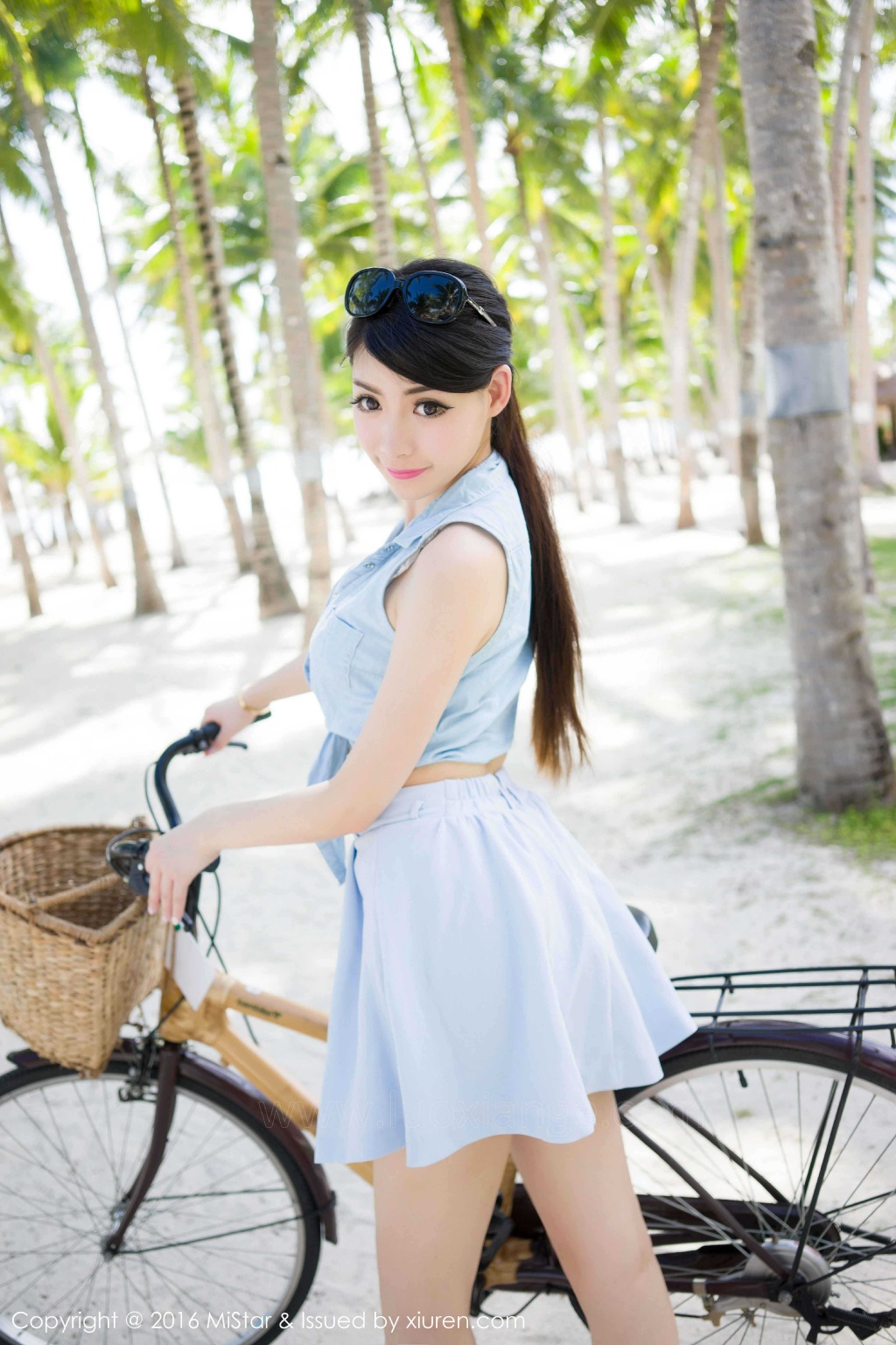 美女写真秀乳沟, ujqPdN [性感 妹子 Sexy Girls] url = http://img.orzaa.com/co/2016/10/20/09/20161020329.jpg