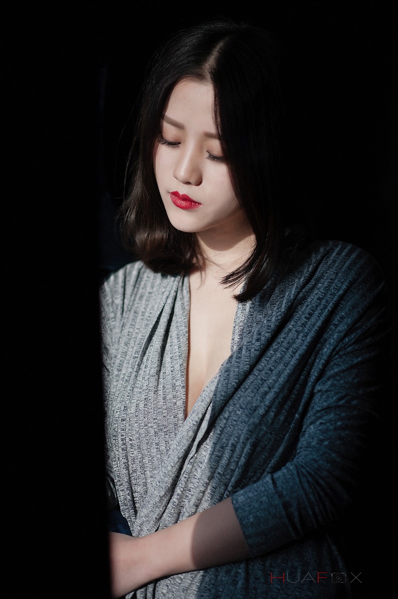 雪白肌肤性感美女, xwsjBD [性感 妹子 Sexy Girls] url = http://img.orzaa.com/co/2016/10/23/17/20161023204.jpg
