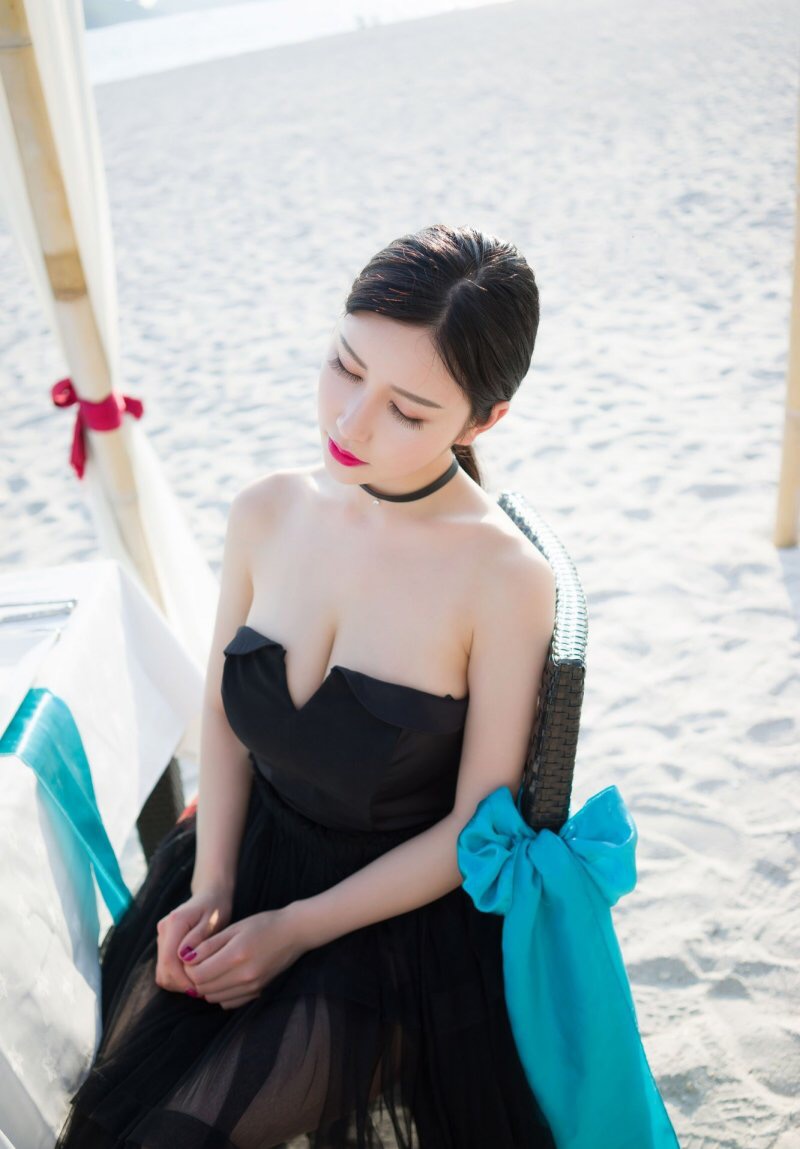 大波美女, ZZkJnW [性感 妹子 Sexy Girls] url = http://img.orzaa.com/co/2016/10/28/00/201610281031.jpg