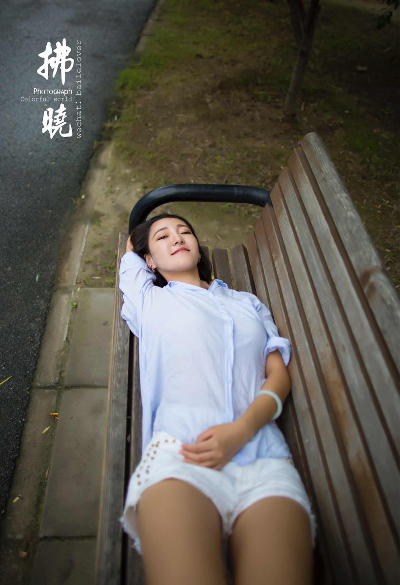 长腿短发邻家美女, DpszXo [性感 妹子 Sexy Girls] url = http://img.orzaa.com/co/2016/10/28/00/20161028937.jpg