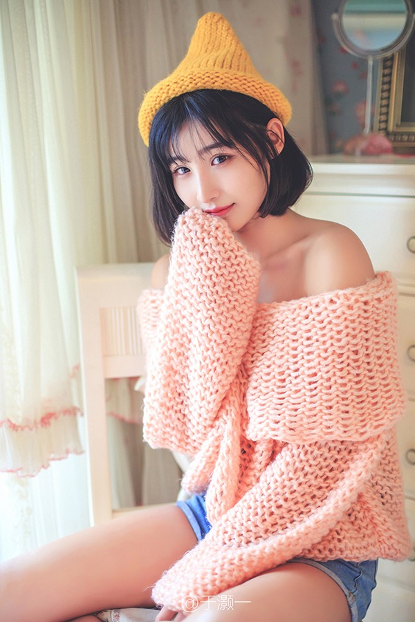 大眼短发美女, aFcDoB [性感 妹子 Sexy Girls] url = http://img.orzaa.com/co/2016/11/03/10/201611031656.jpg